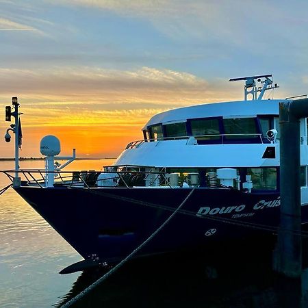 Douro Cruiser Hotel Vila Nova de Gaia Exterior photo